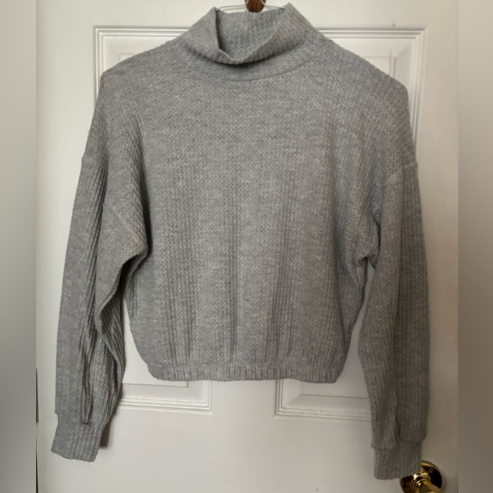 Poof! Light Gray Cowl Neck Sweater Size Small